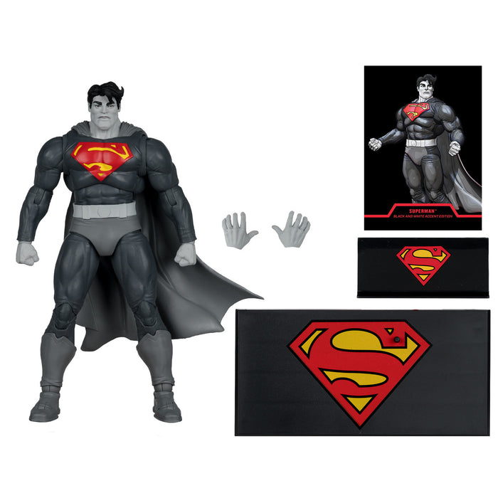 Mcfarlane Dc Multiverse: Dark Knight Returns - Superman Blanco Y Negro Gold Label 7 Pulgadas