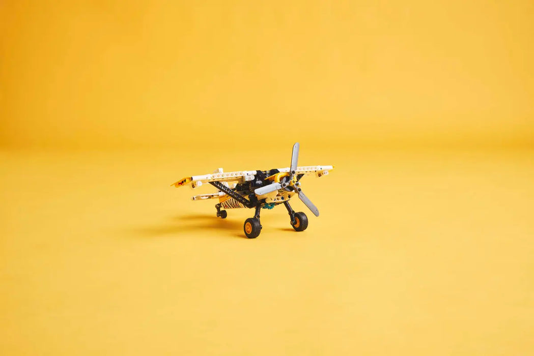 LEGO Technic Avioneta 42198