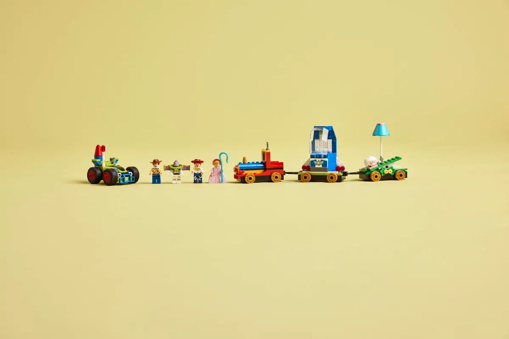 LEGO Disney Classic Tren de Celebracion de Toy Story y Coche RC 43264