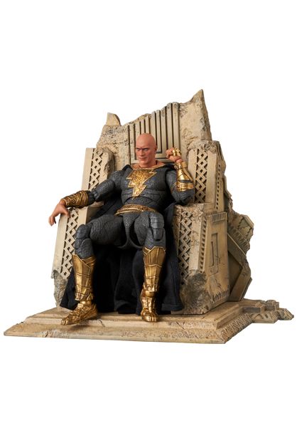 Bandai Tamashii Nations Mafex: Dc Black Adam - Black Adam Gold Suit