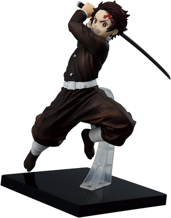 Bandai Tamashii Nations: Demon Slayer Kimetsu no Yaiba - Tanjiro Kamado Breached Swordsmith Village Estatua Ichibansho