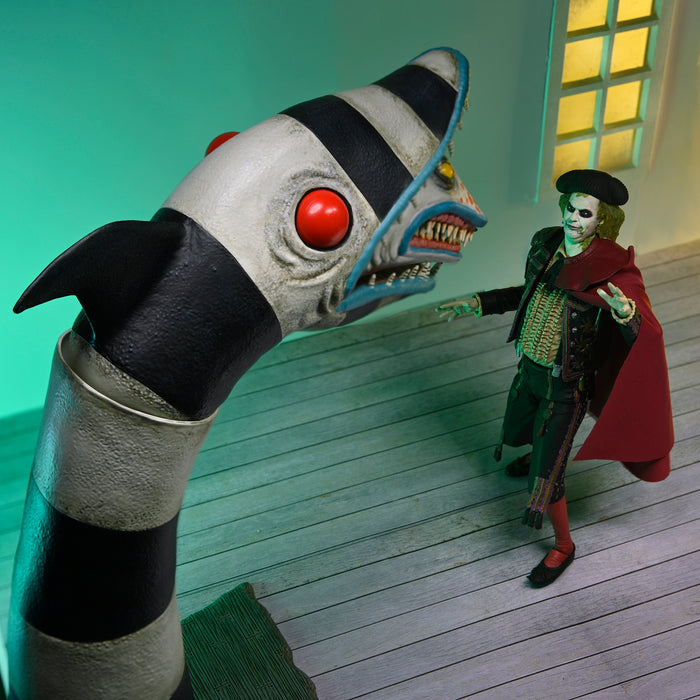 NECA Figura de Accion Ultimate: Beetlejuice - Matador Beetlejuice y Sandworm 7 Pulgadas 2 Pack
