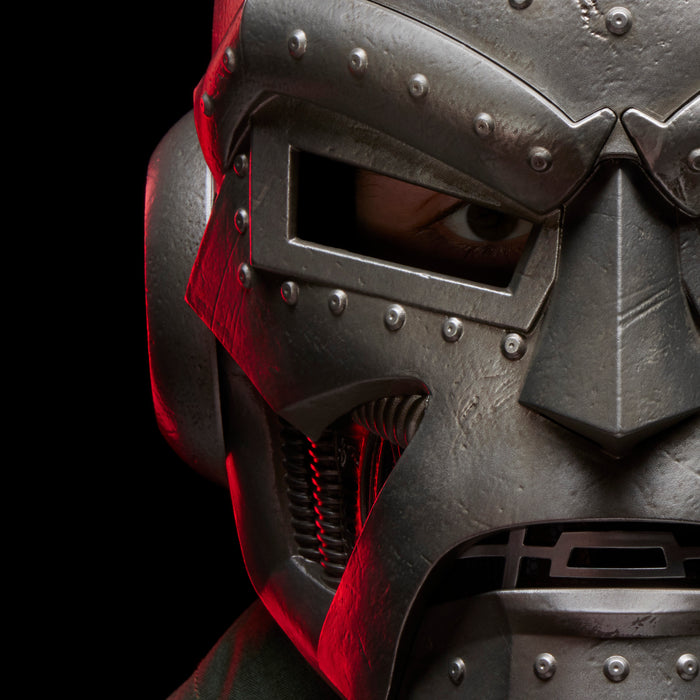 Marvel Legends Series: Doctor Doom Casco Premium Replica