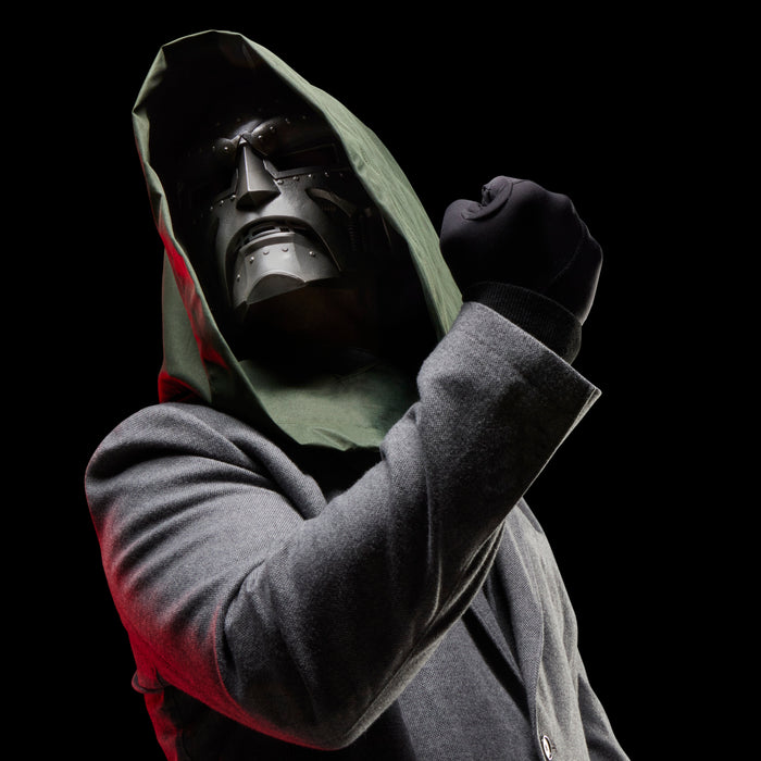 Marvel Legends Series: Doctor Doom Casco Premium Replica
