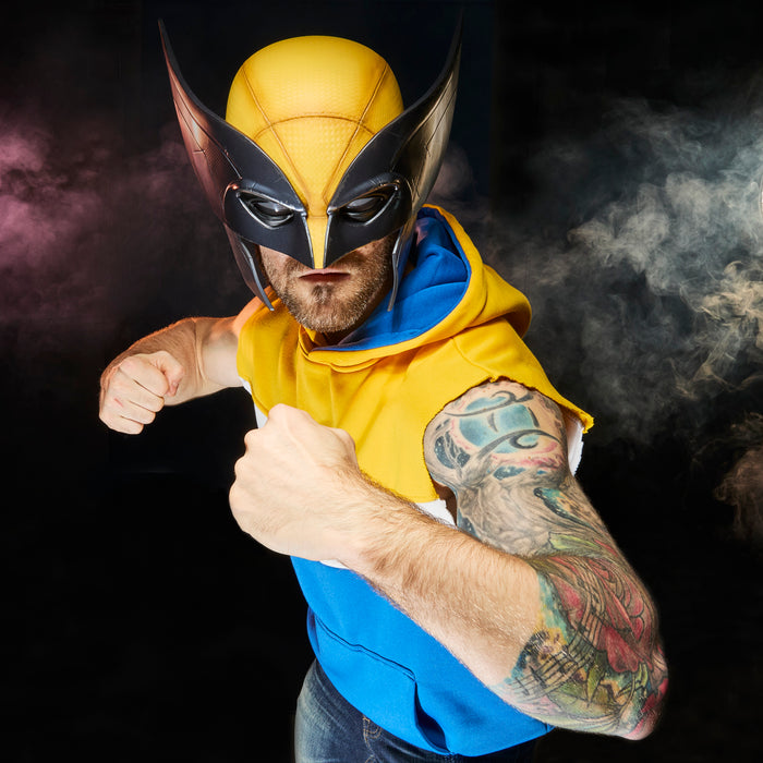 Marvel Legends Series: Deadpool Y Wolverine - Wolverine Casco Premium Replica