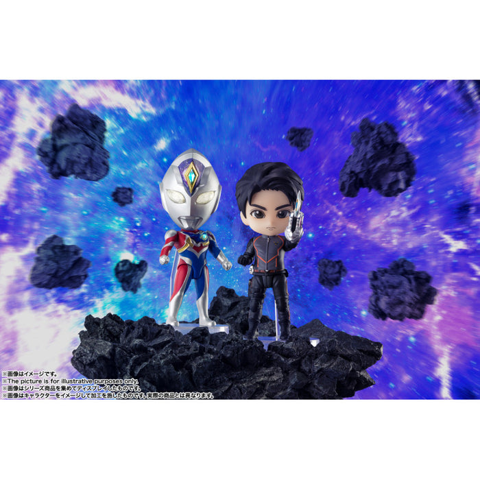Bandai Tamashii Nations Figuarts Mini: Ultraman Decker - Ultraman Flash Type Minifigura