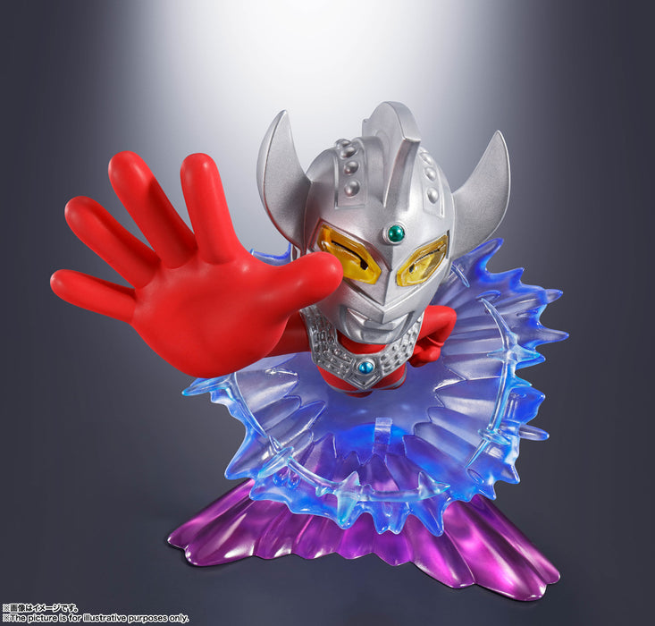 Bandai Tamashii Nations ARTlized: Ultraman Here He Comes - Ultraman Minifigura Sorpresa