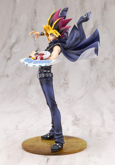 Kotobukiya ARTFX J: Yu Gi Oh Duel Monsters - Yami Yugi Escala 1/7
